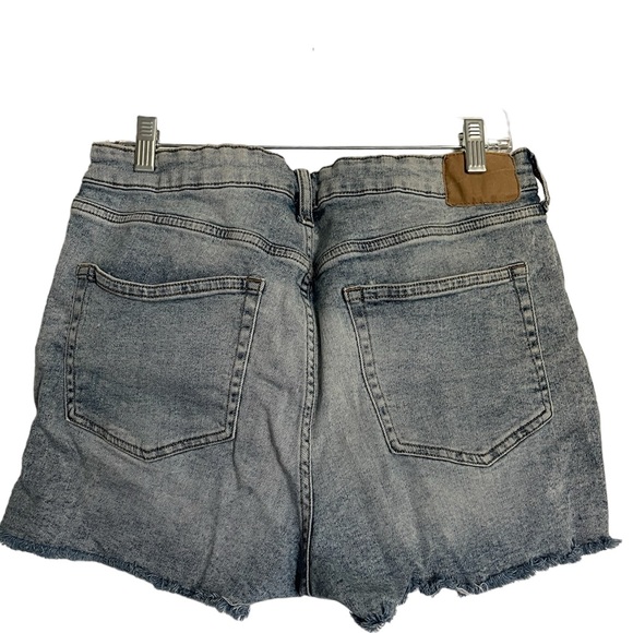 H&M Light Blue Distressed Denim Shorts - Picture 3 of 13